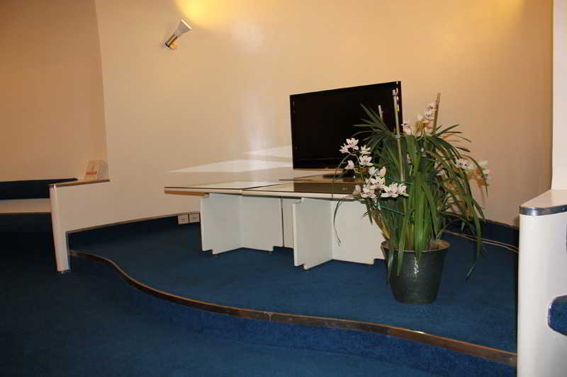 Albergo Residence Italia Vintage Hotel Pordenone Luaran gambar