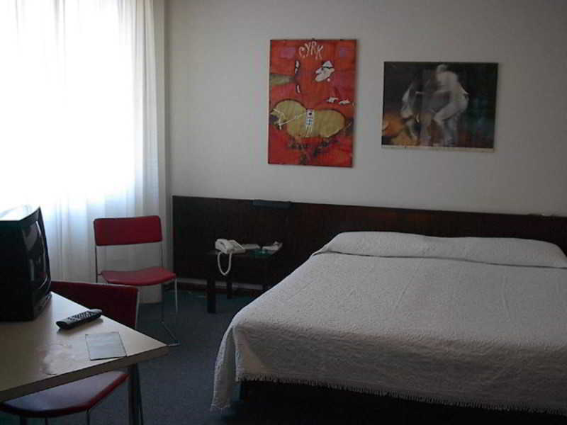 Albergo Residence Italia Vintage Hotel Pordenone Luaran gambar